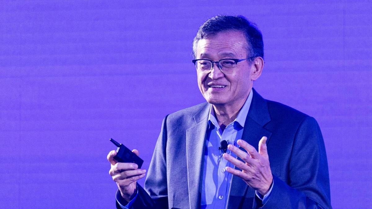 Intel makes major fab decision amid uncertainty<br><br>