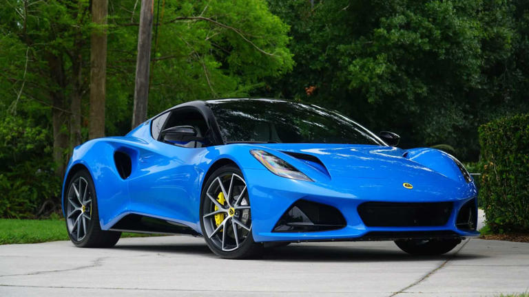 The mid-engined sports car with Ferrari looks and Toyota reliability
