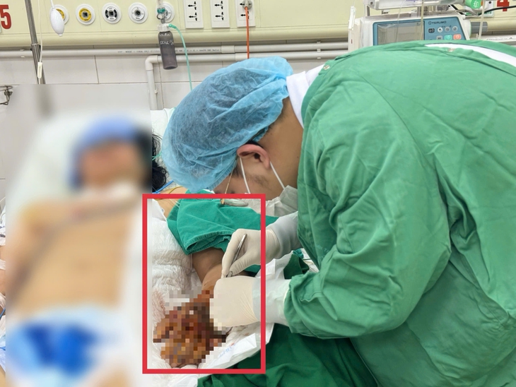 Người phụ nữ nguy kịch sau khi tiêm thuốc ở phòng khám tư