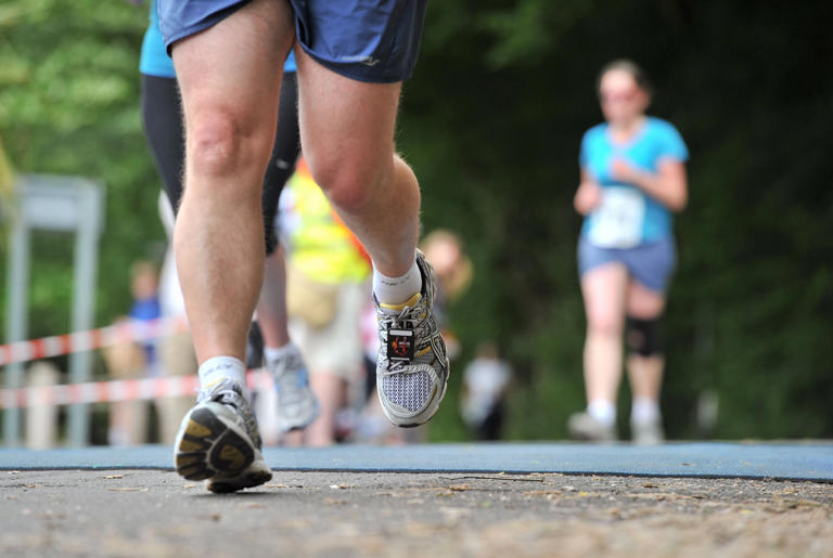 Here’s what actually happens to your body when you run a marathon