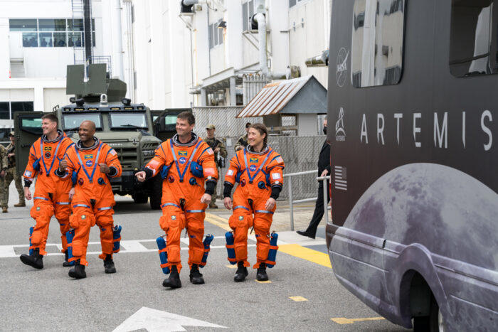 Artemis II supera fallas en el inodoro y las comunicaciones tras el despegue