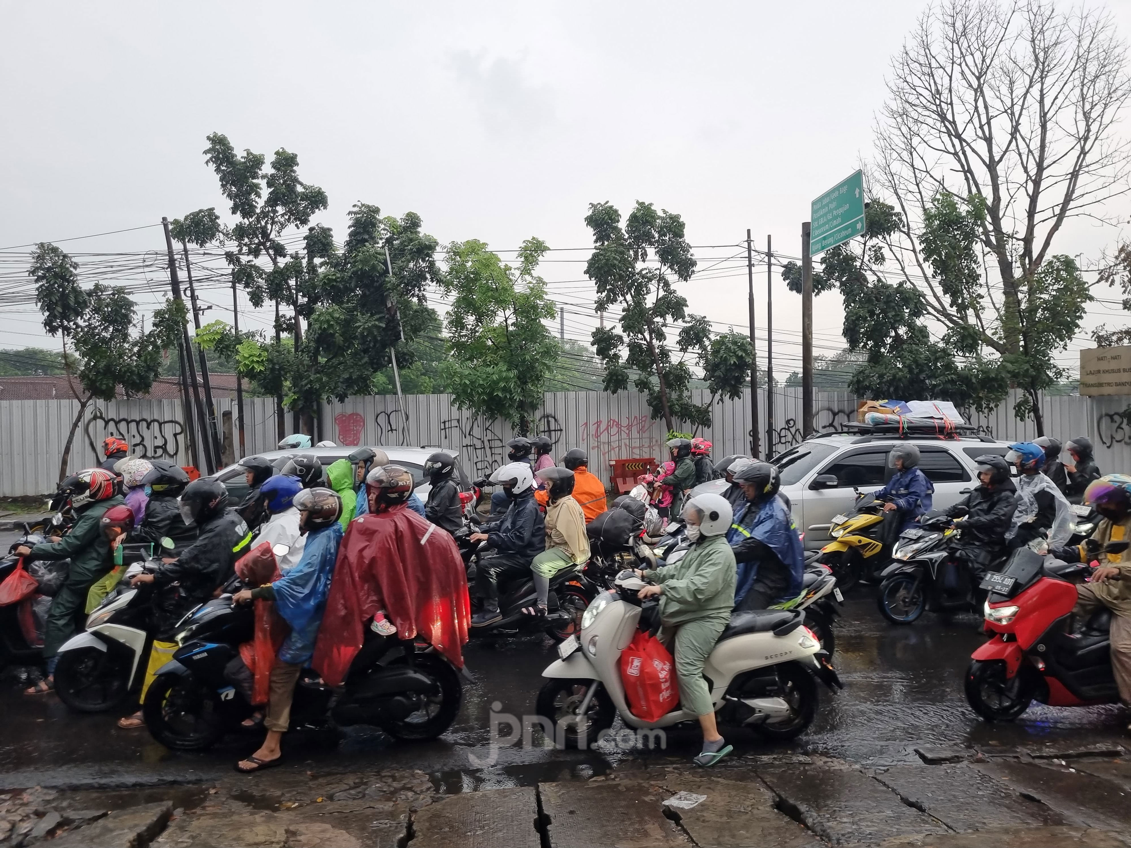 Long weekend Bandung diserbu wisatawan, ratusan personel polisi disiagakan