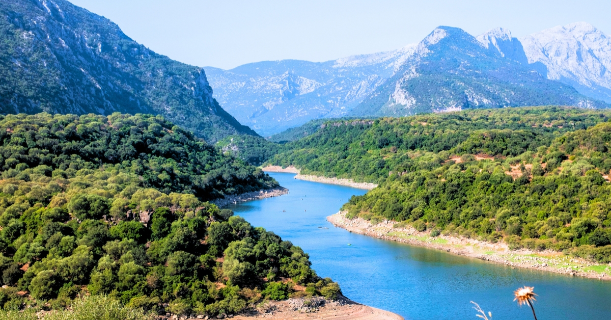 Which river is called the national river of Switzerland?