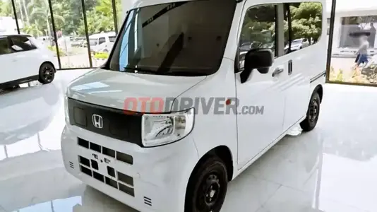 Ada kabar yang menyebutkan Honda N-Van juga akan dilepas untuk pasar Indonesia (Foto : Otodriver/Erie W. Adji)