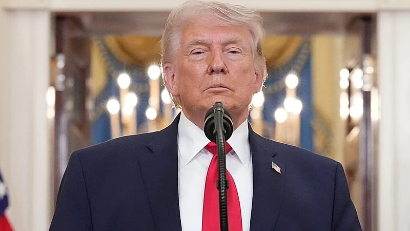 Trump promet des frappes : marchés déçus, le pétrole remonte
