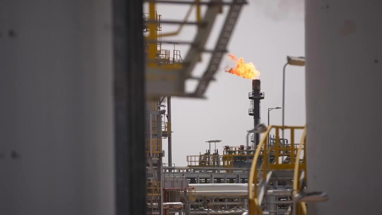 Iraq's oil hub slows to crawl as Strait of Hormuz shutdown strangles ...