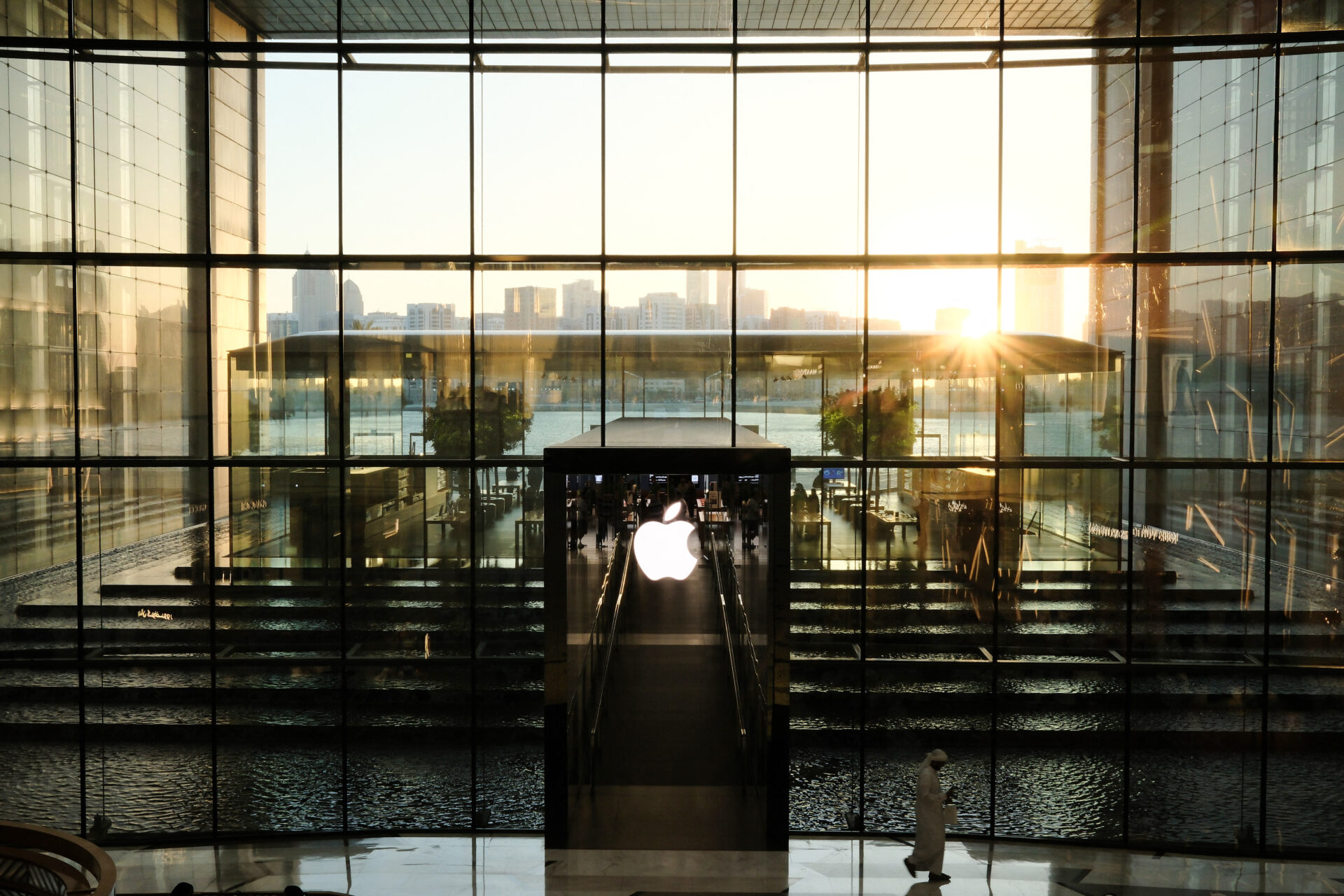 Iran threatens to strike major US companies in the Middle East