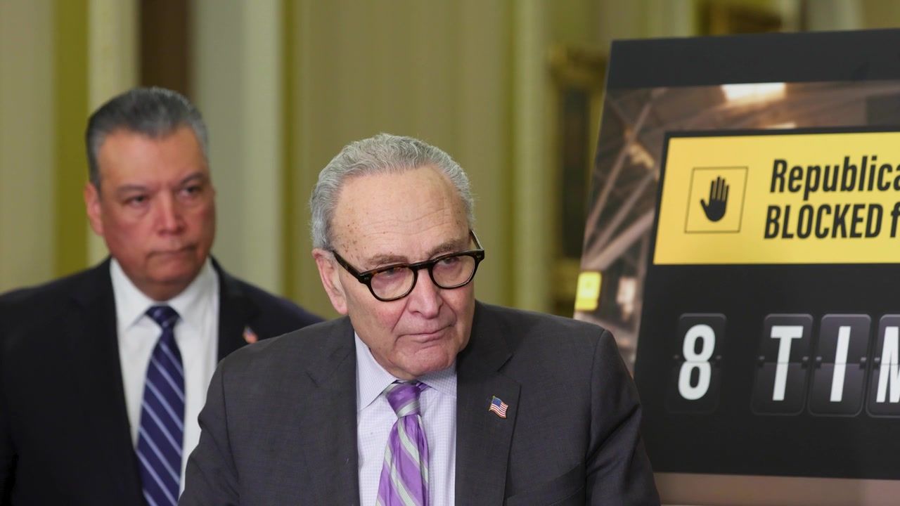 Chuck Schumer blasts 'rambling and pathetic' Trump after embarrassing ...