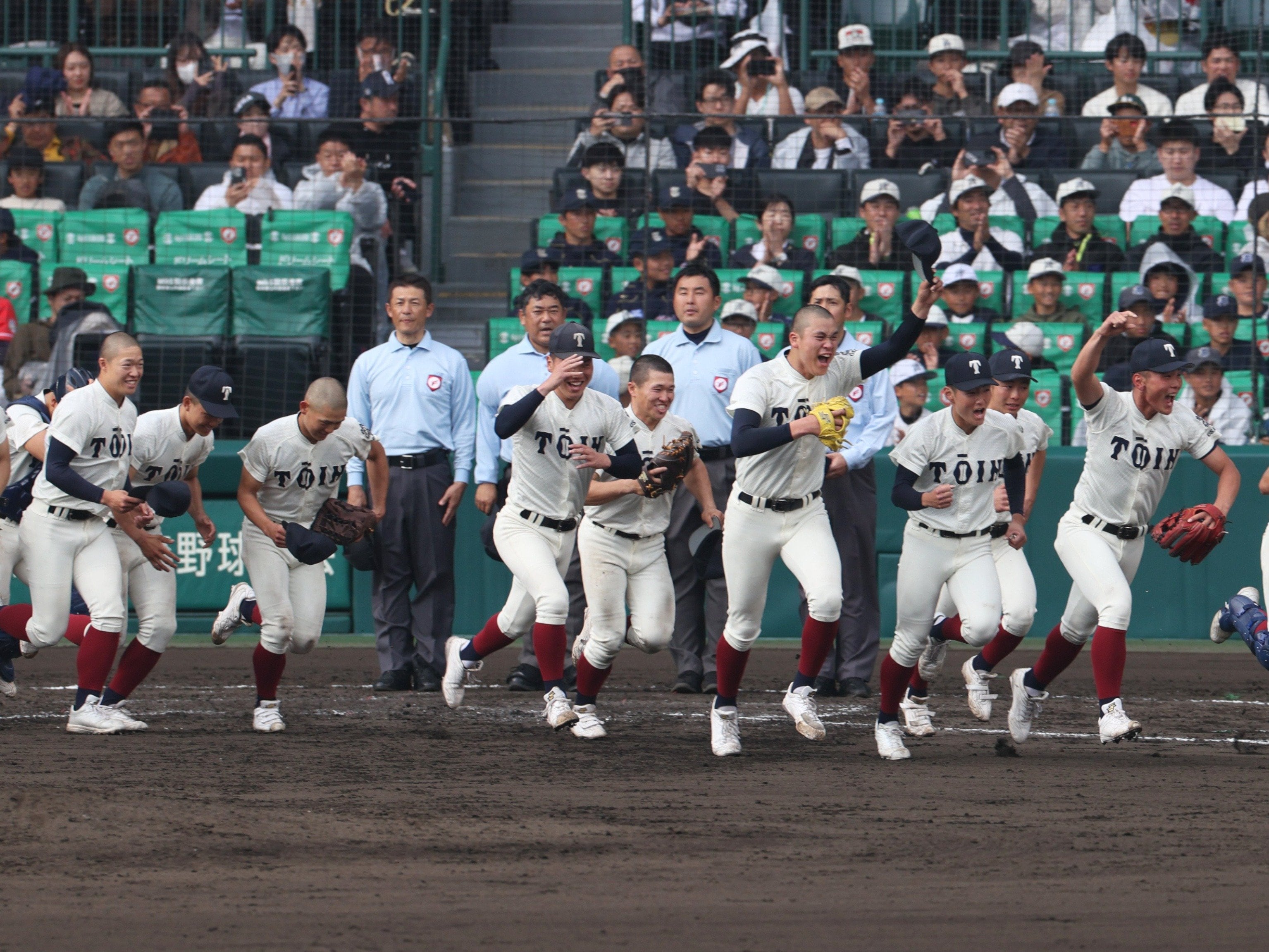 活動歴および当時の関連ビジュアル記録