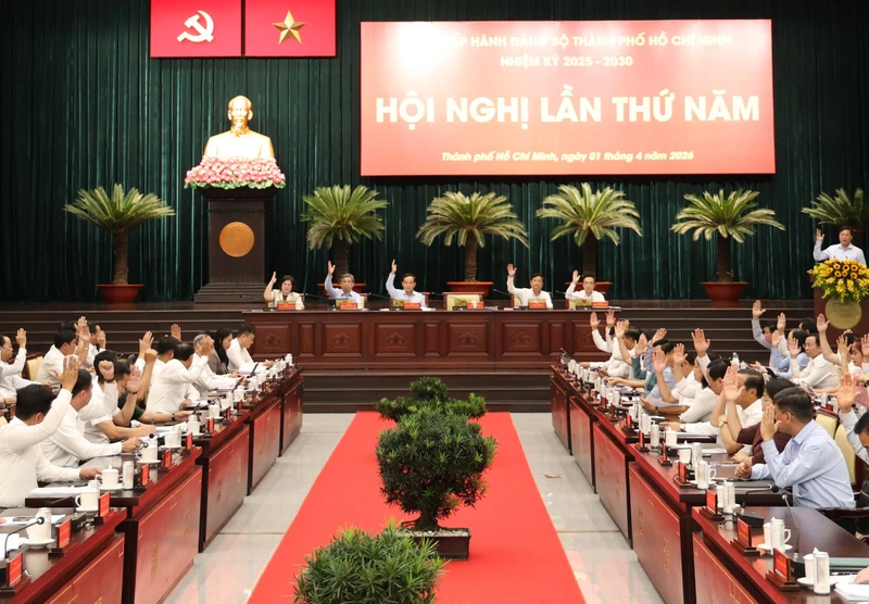 Thành ủy TPHCM lập 4 đoàn khảo sát hoạt động của cấp xã