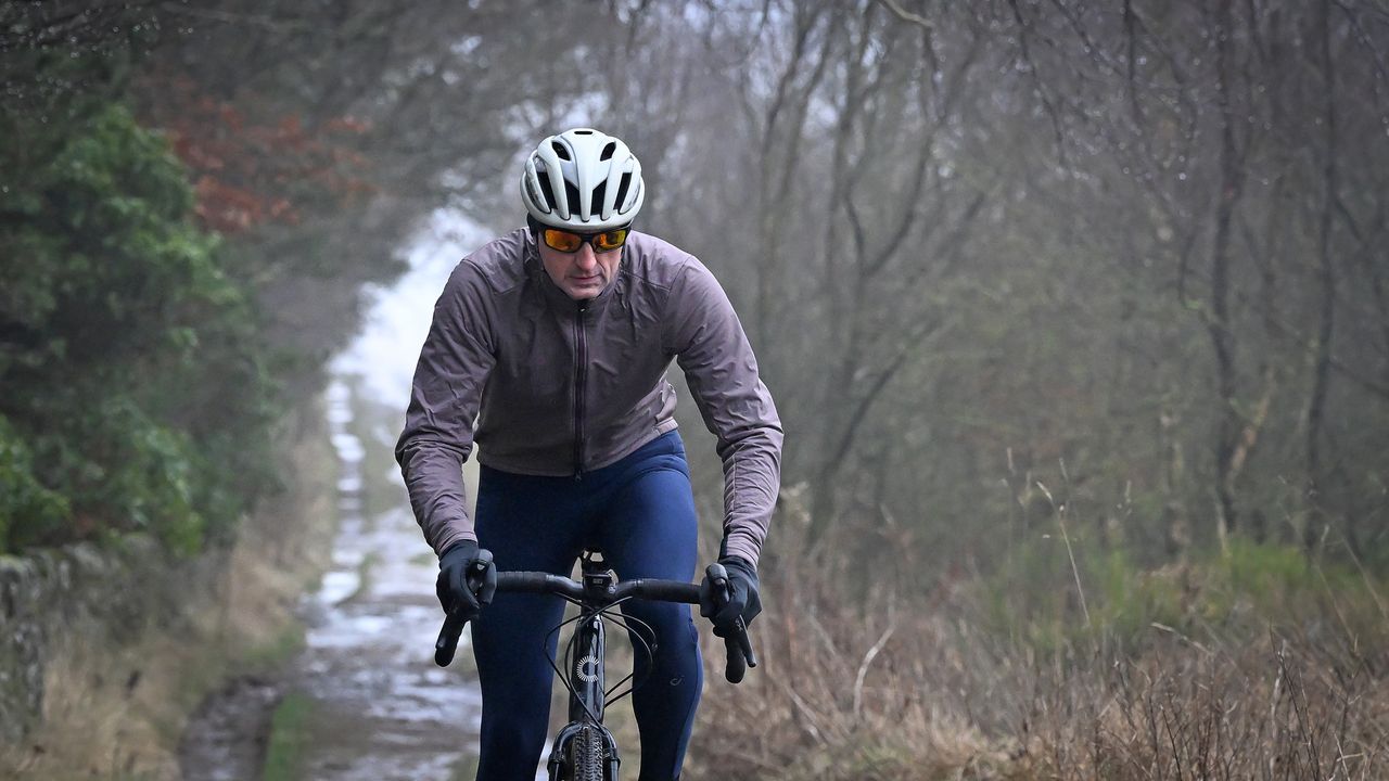 Velocio Alpha Air Jacket review: A different but excellent take on a ...