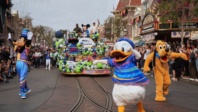 Opinion: The end of the middle-class vacation?<br>