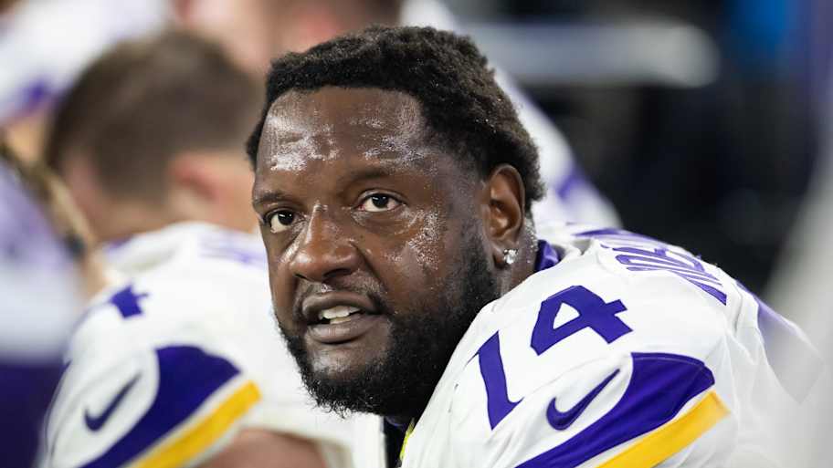 Potential Cam Robinson signing could help Patriots end March on a high note<br><br>