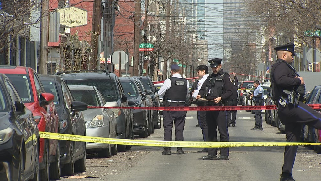 Man dead, woman hospitalized after shooting in South Philadelphia