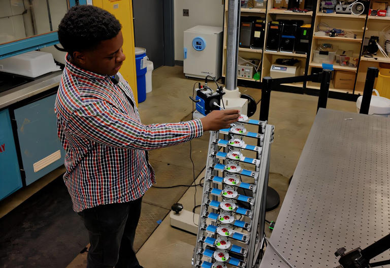 Sound waves could be used to remotely reprogram material stiffness ...