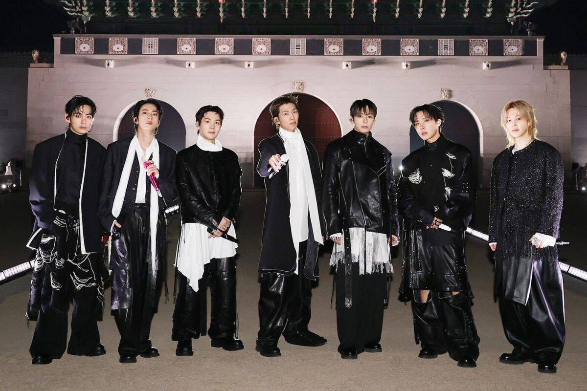 BTS thu hút hơn 100.000 người tham dự concert tái xuất