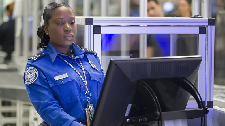 Seemingly normal behaviors that TSA will watch you like a hawk for at the airport