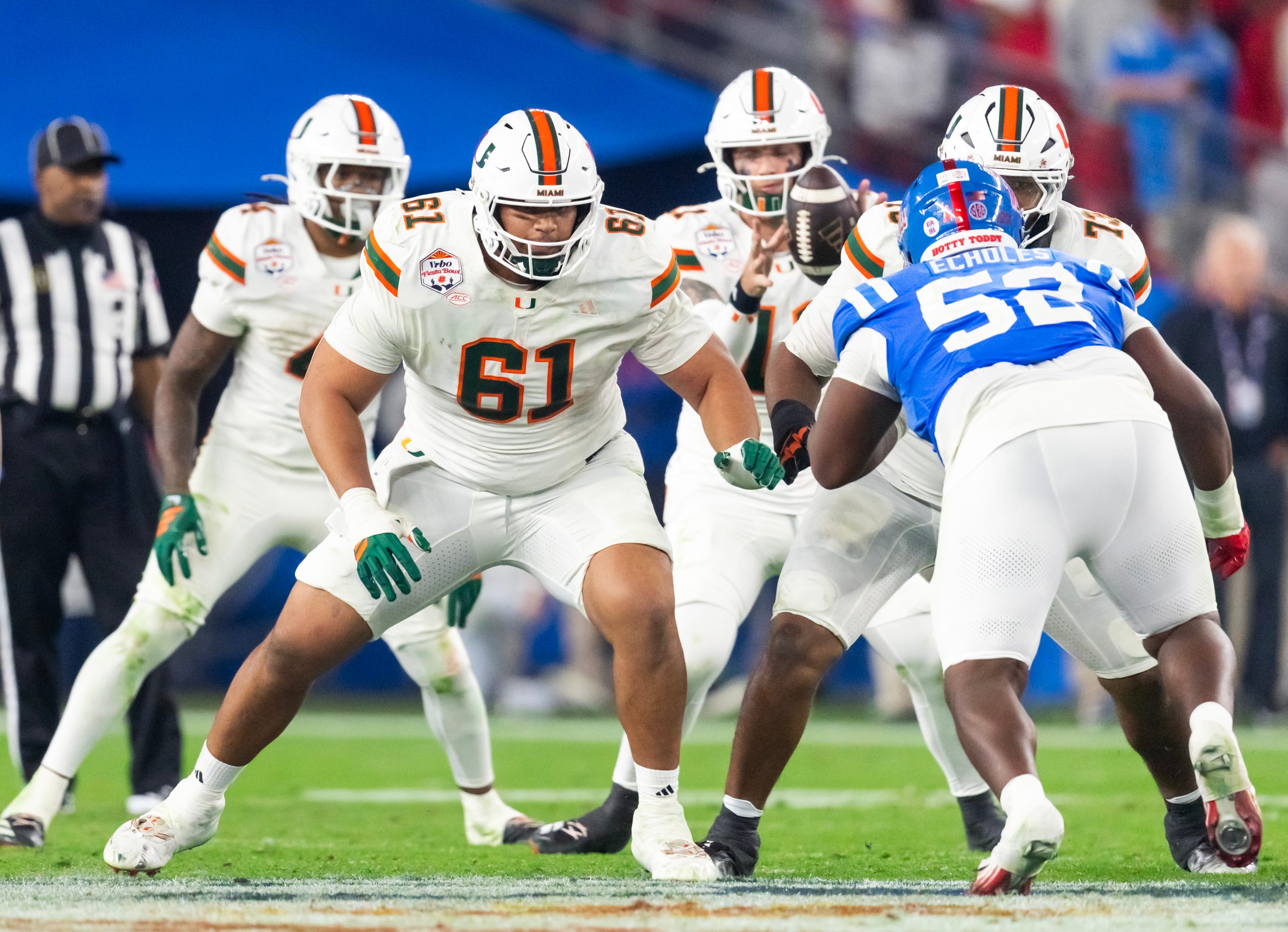 Dolphins 7-round mock draft post-Jaylen Waddle trade
