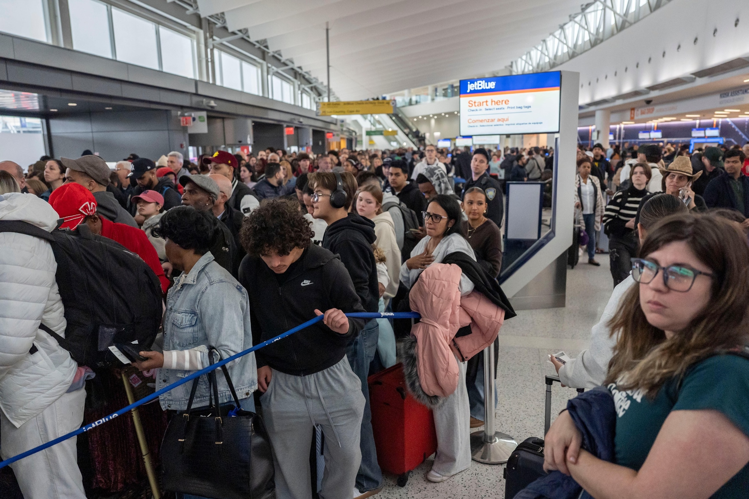 Trump says he's sending ICE agents to airports Monday amid DHS funding ...