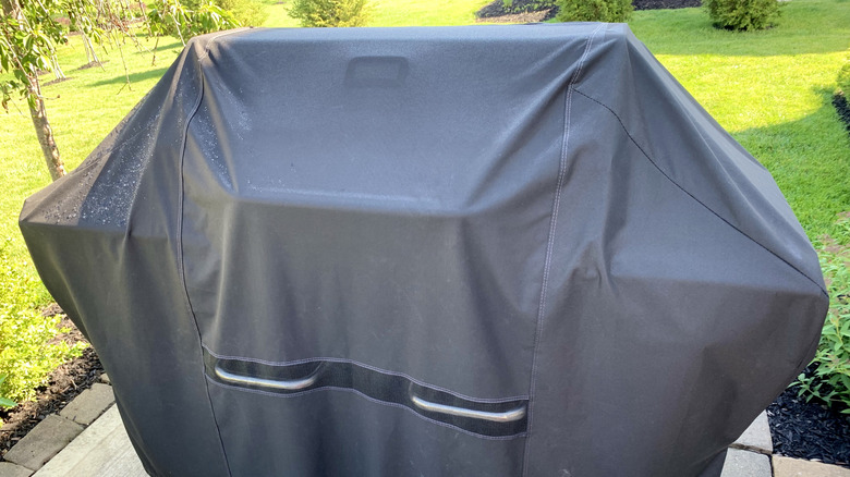 AA1ZajNs Grilling in the Rain: Water Isn't the Real Danger