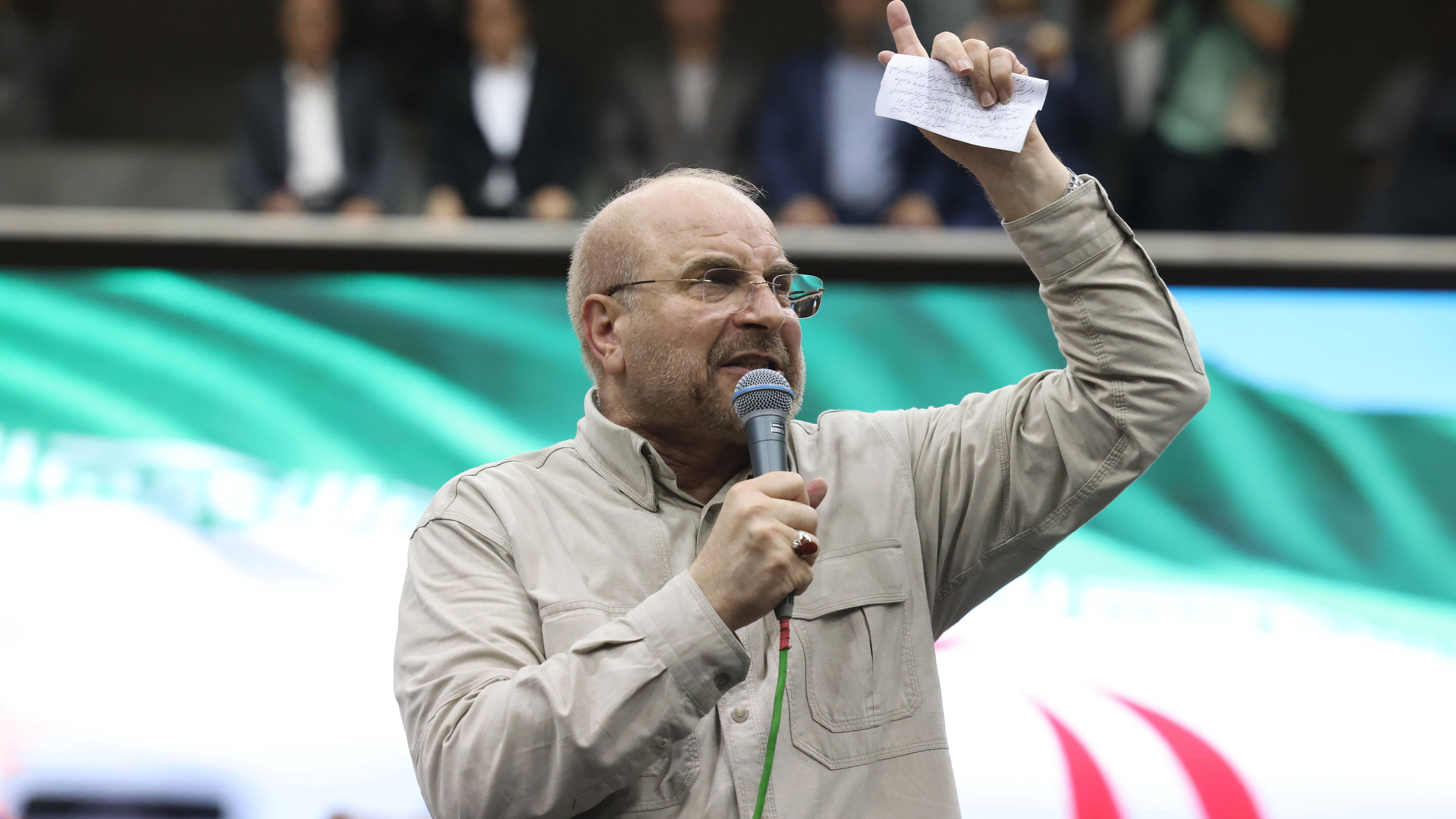 Ghalibaf Warns US: Iran Will Block Regional Oil Exports if Security Fails