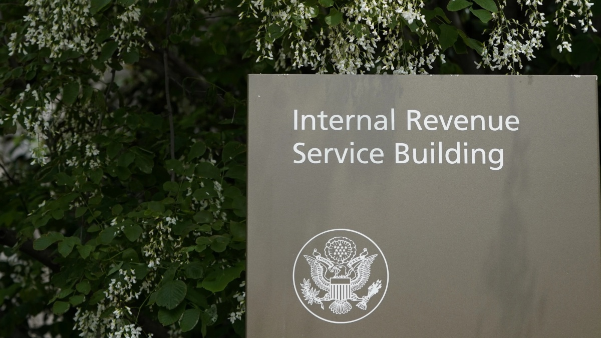 Maximize your tax refund: Key IRS changes and deductions