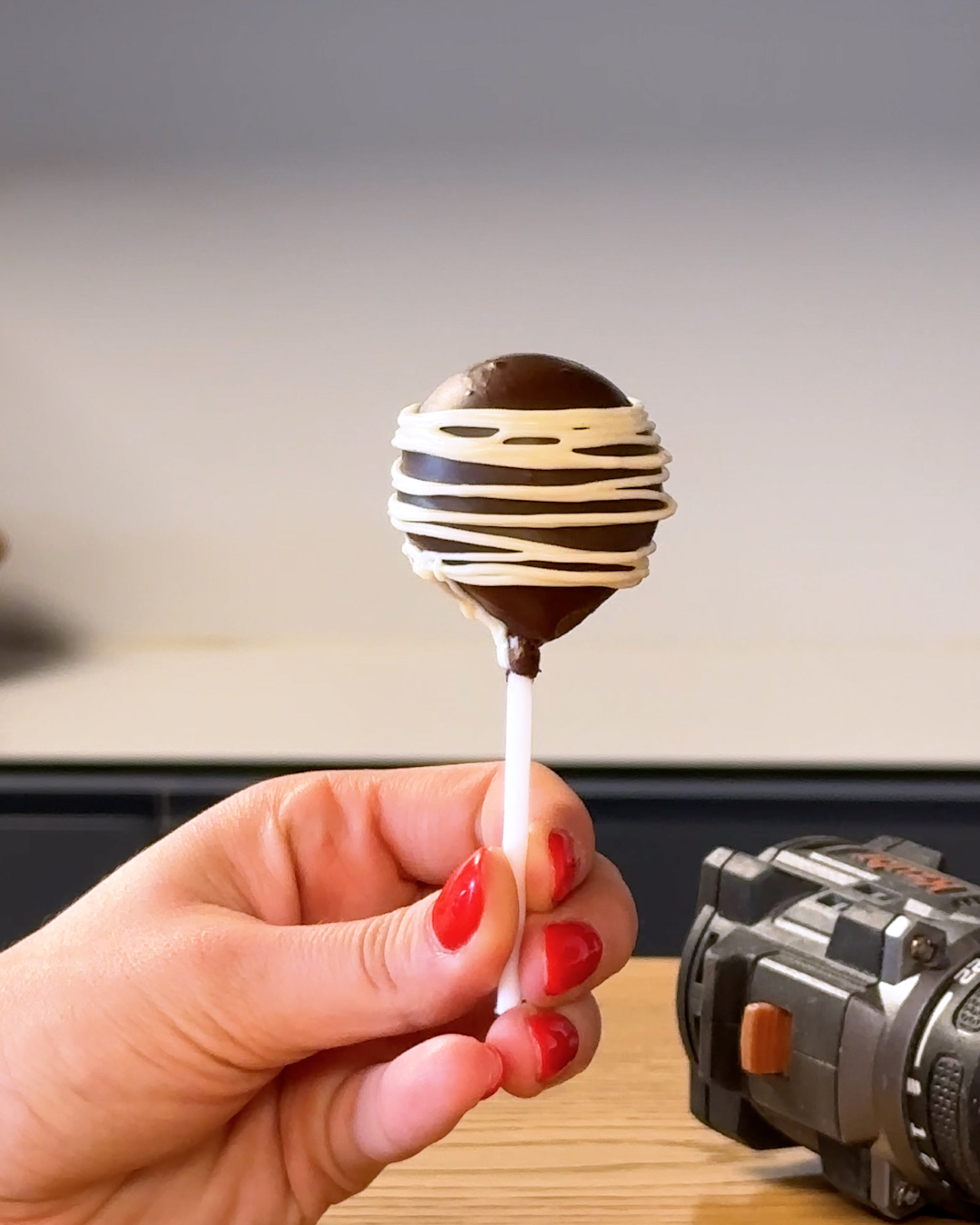Spinning cake pops like a pro drill chef 🍫