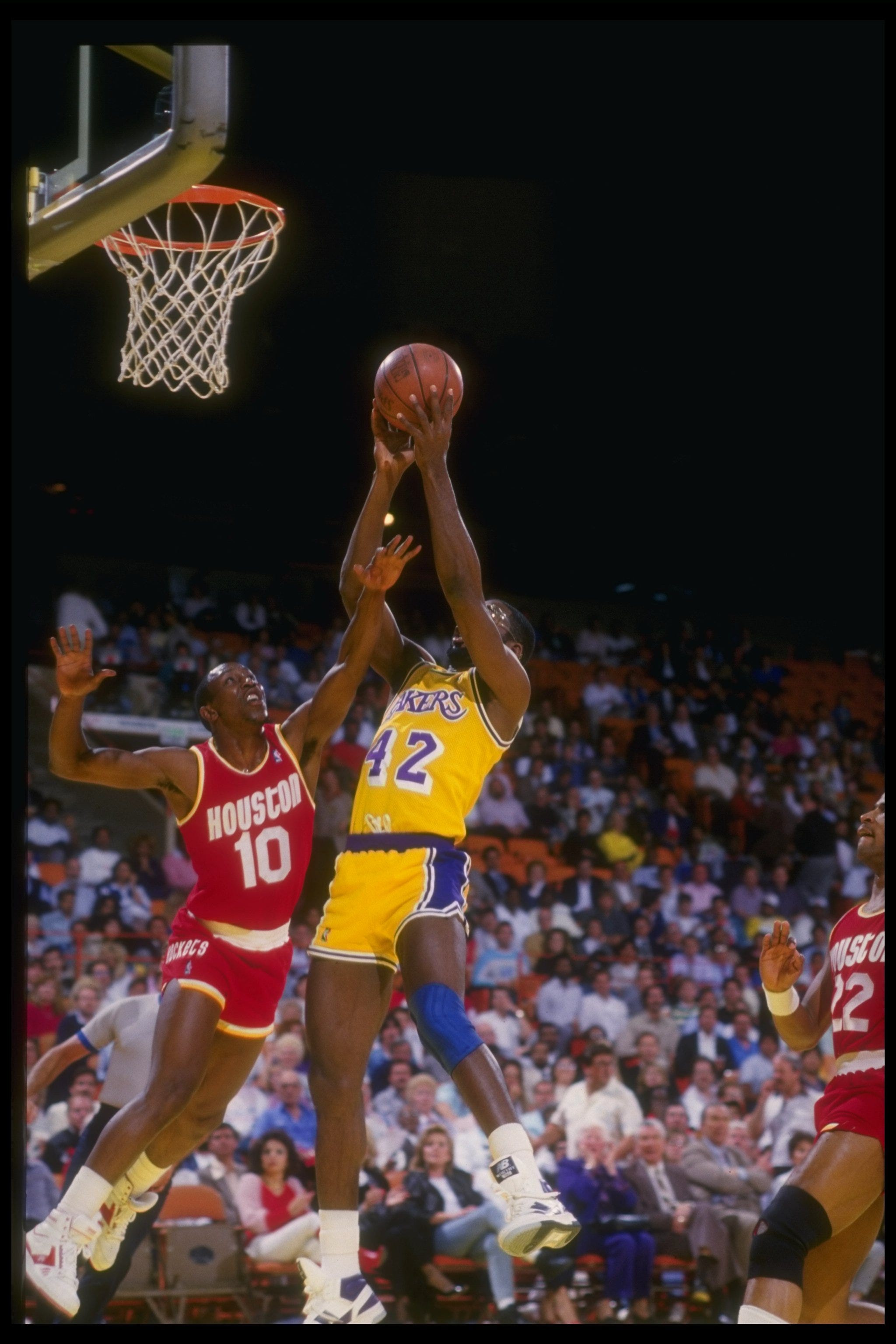 Houston Rockets jersey history No. 10 - Dirk Minniefield (1986-87)