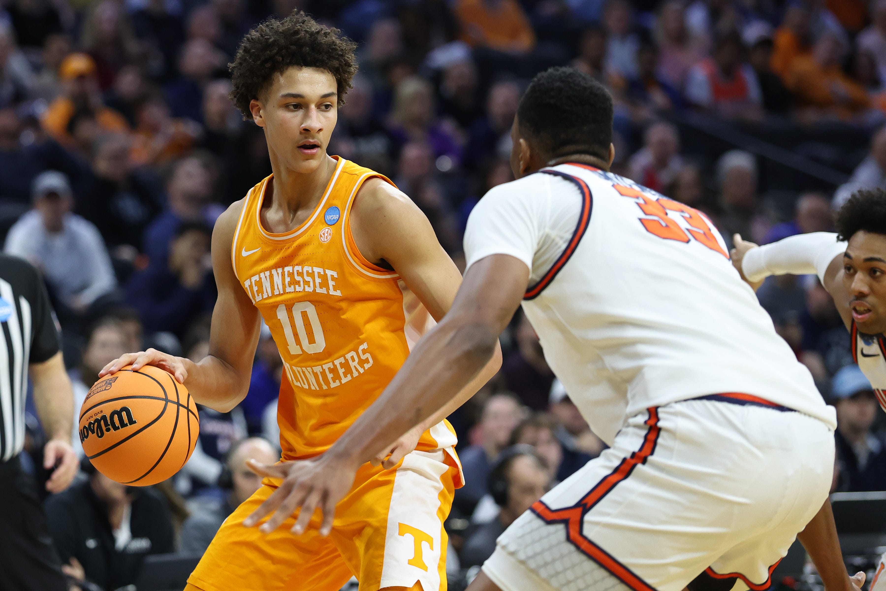 Nate Ament projected top 10 in latest NBA mock draft