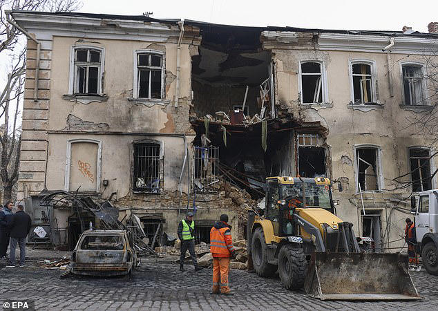 Zelensky says he has a 'very bad feeling' about war in the Middle East ...