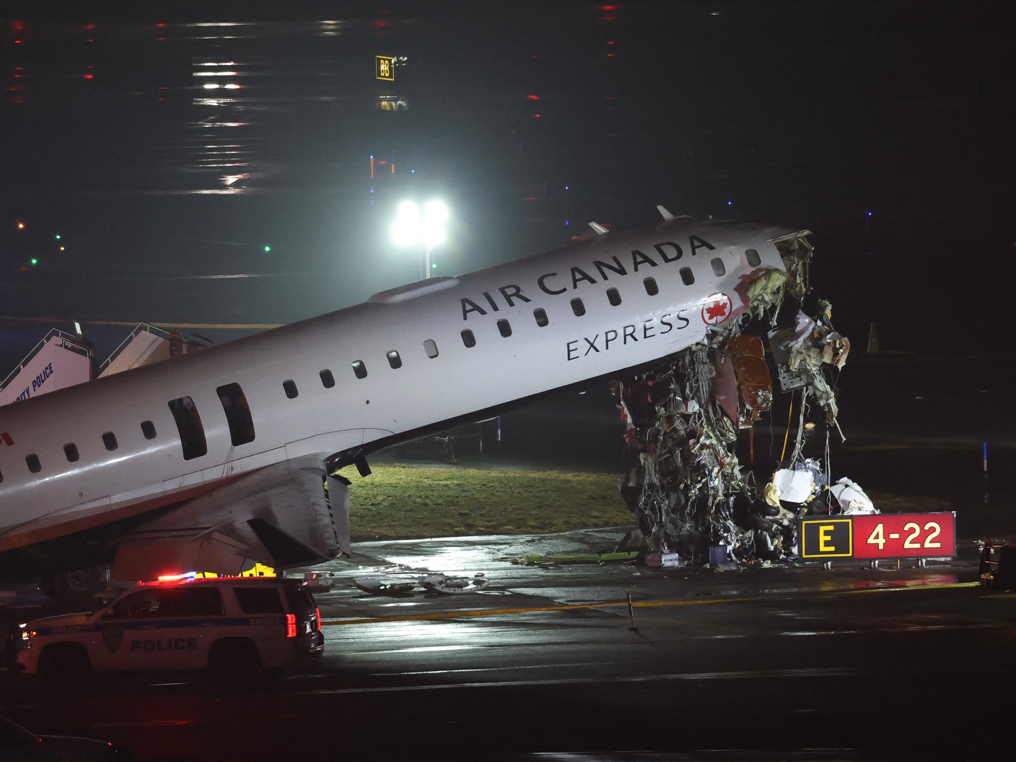 2 pilots killed, LaGuardia Airport closed after Air Canada plane collides with vehicle<br><br>