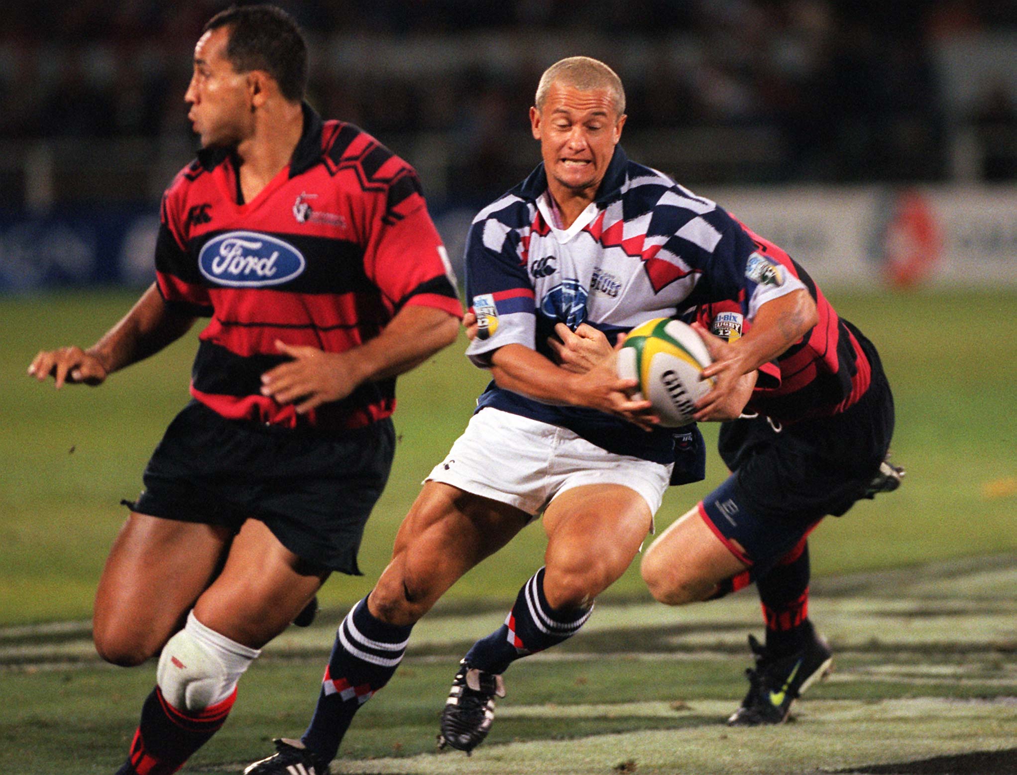 Son sledges 'King Carlos' after much-hyped debut