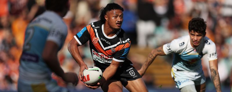 Sea Eagles to go after DCE, Tigers scramble for halves<br><br>