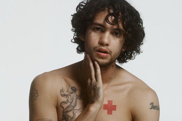 Fil-Am artist Dominic Fike tops Spotify global chart with 'Babydoll'