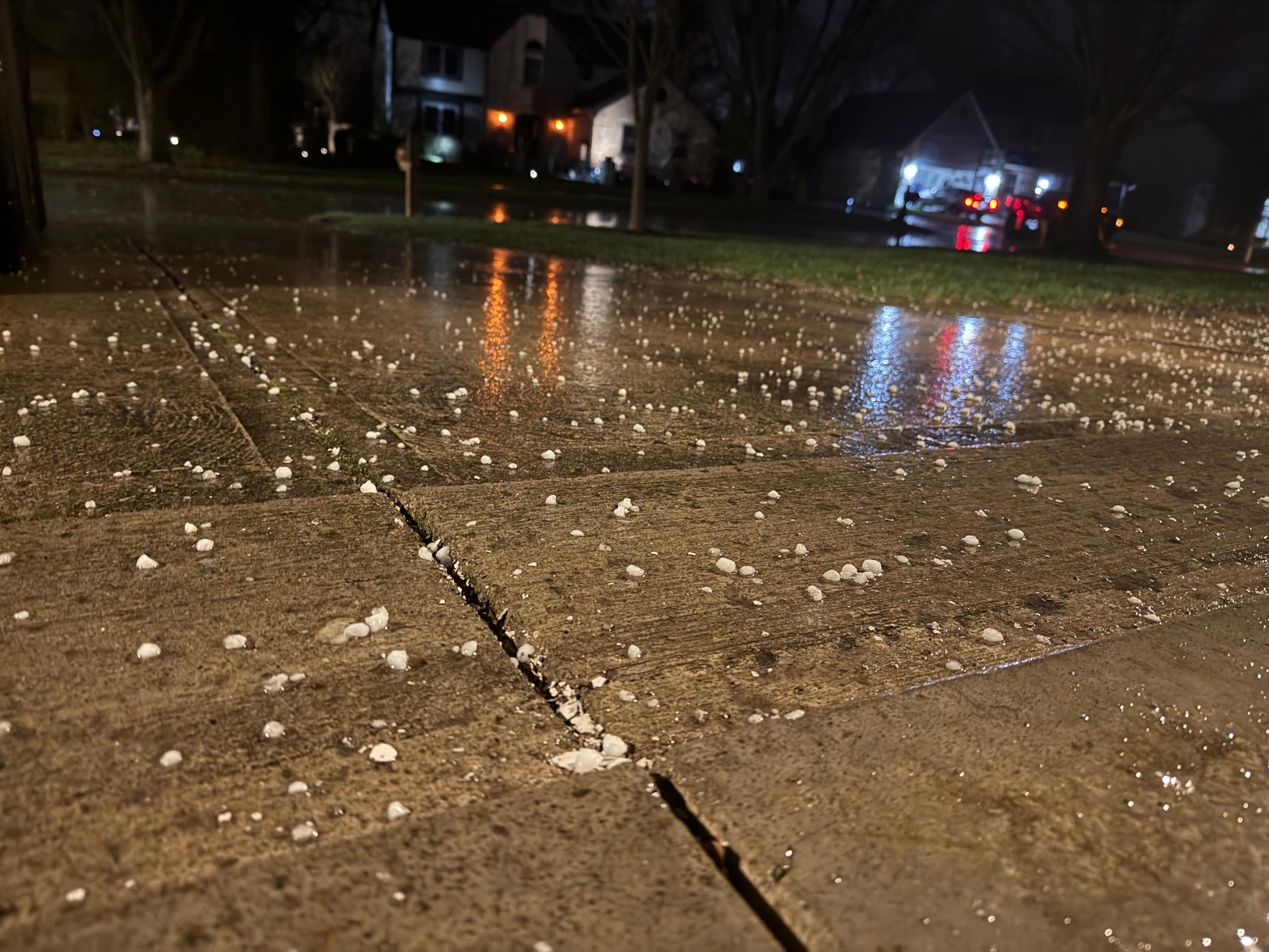 Thunderstorms bringing hail, damaging winds to central Ohio