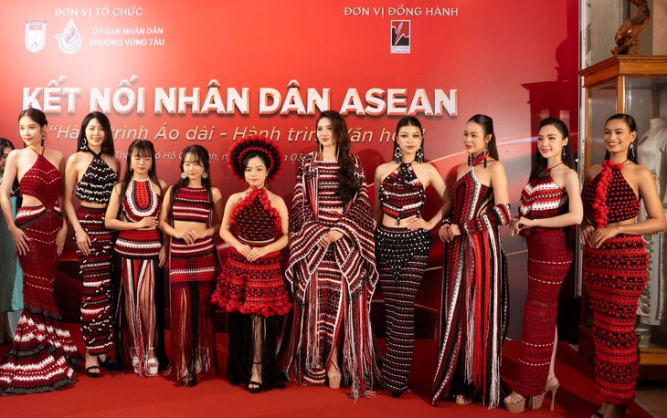 Áo dài Việt Nam trở thành cầu nối với bạn bè ASEAN