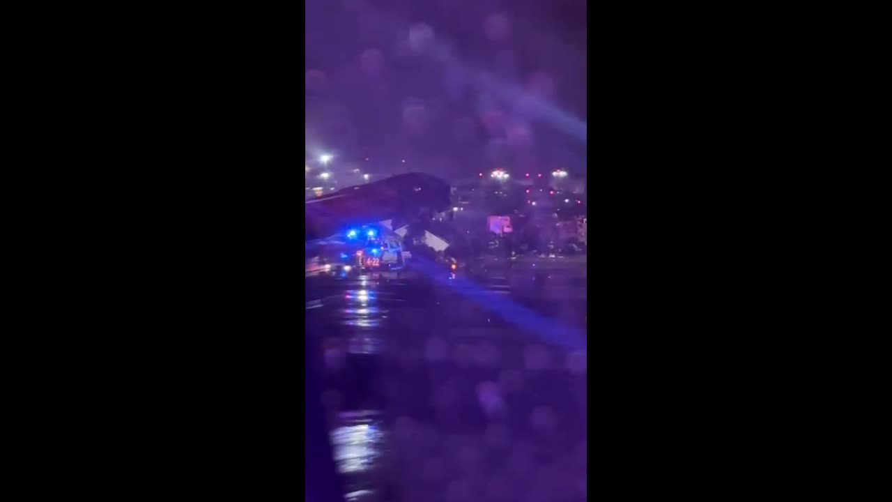Plane crashes into fire truck killing pilots in New York