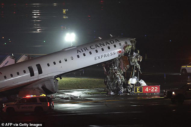Two dead and multiple injured after Air Canada flight crashes at New ...