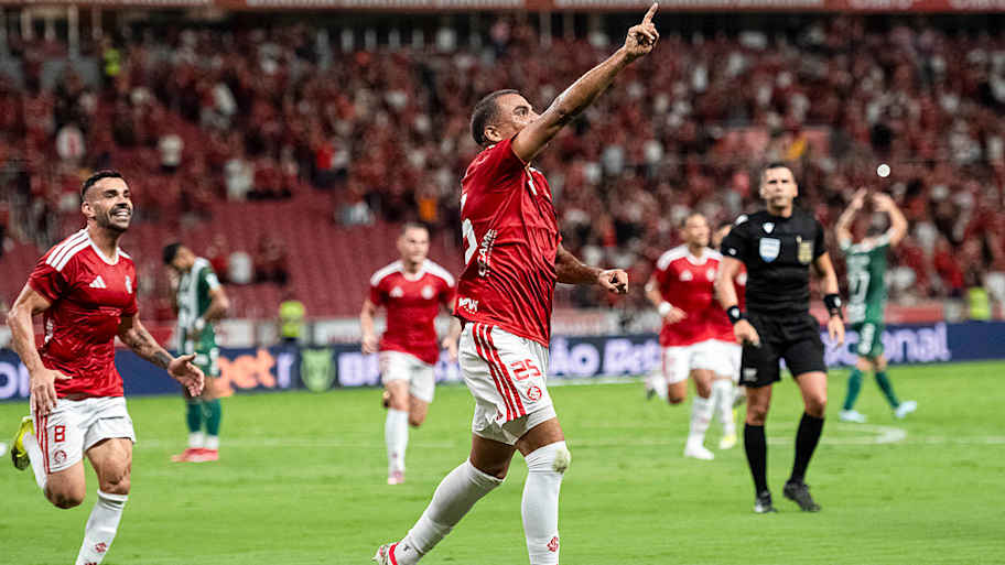 Gabriel Mercado também foi "zagueiro-artilheiro" da rodada | Eurasia Sport Images/GettyImages