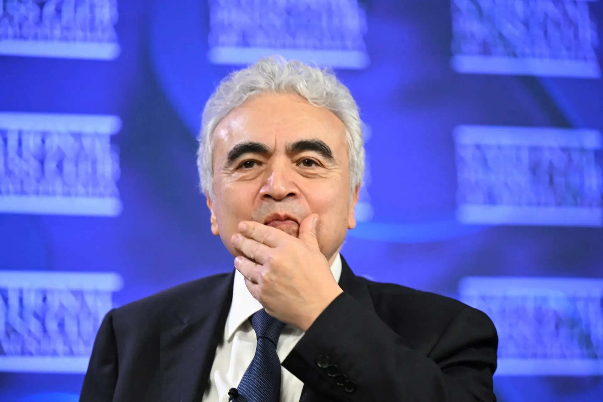International Energy Agency discussing further oil stock releases ...
