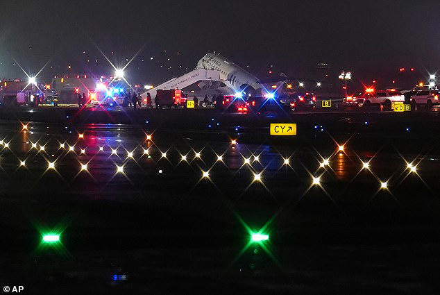 Two dead and multiple injured after Air Canada flight crashes at New ...