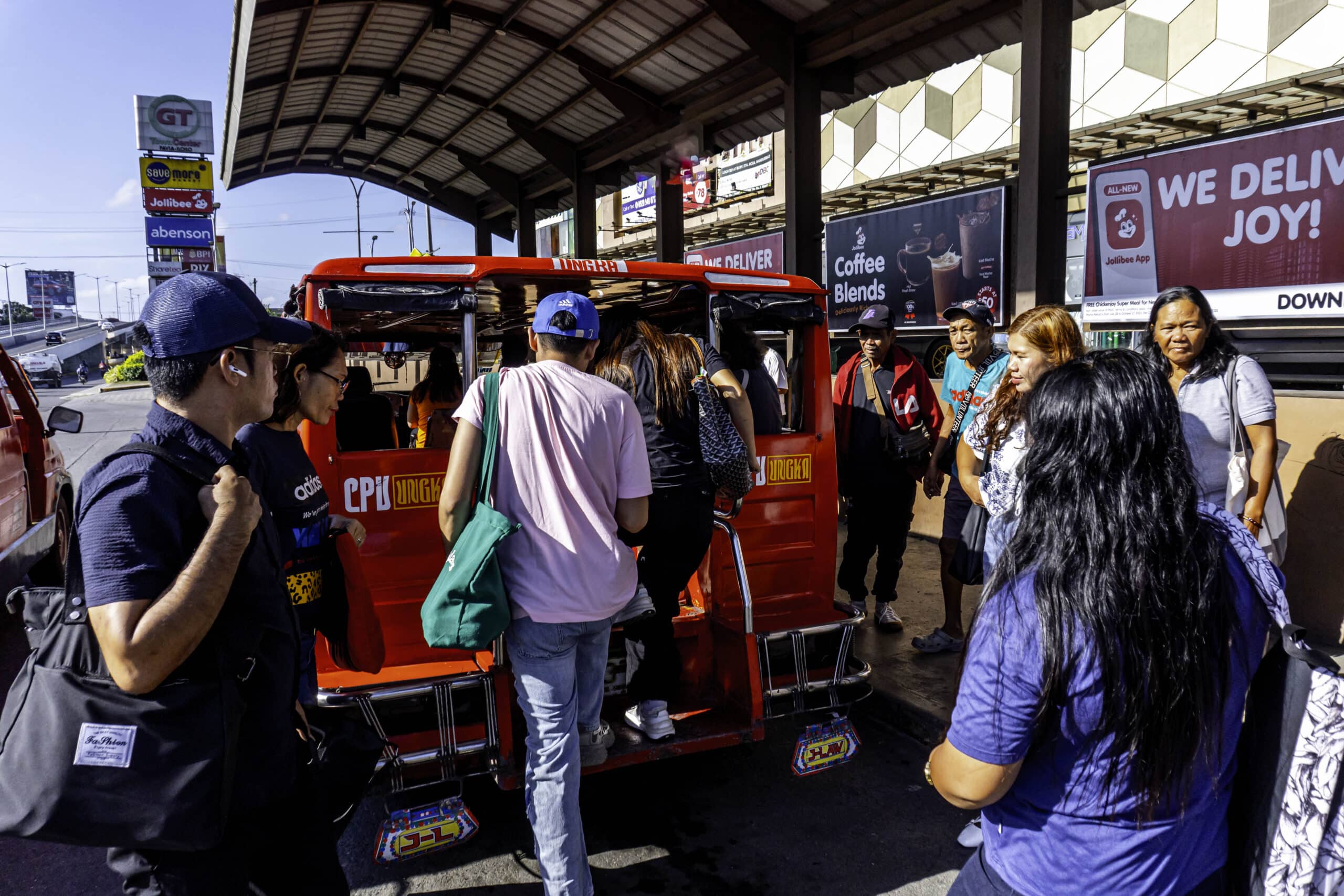 Iloilo City to distribute additional fuel aid to PUJ drivers