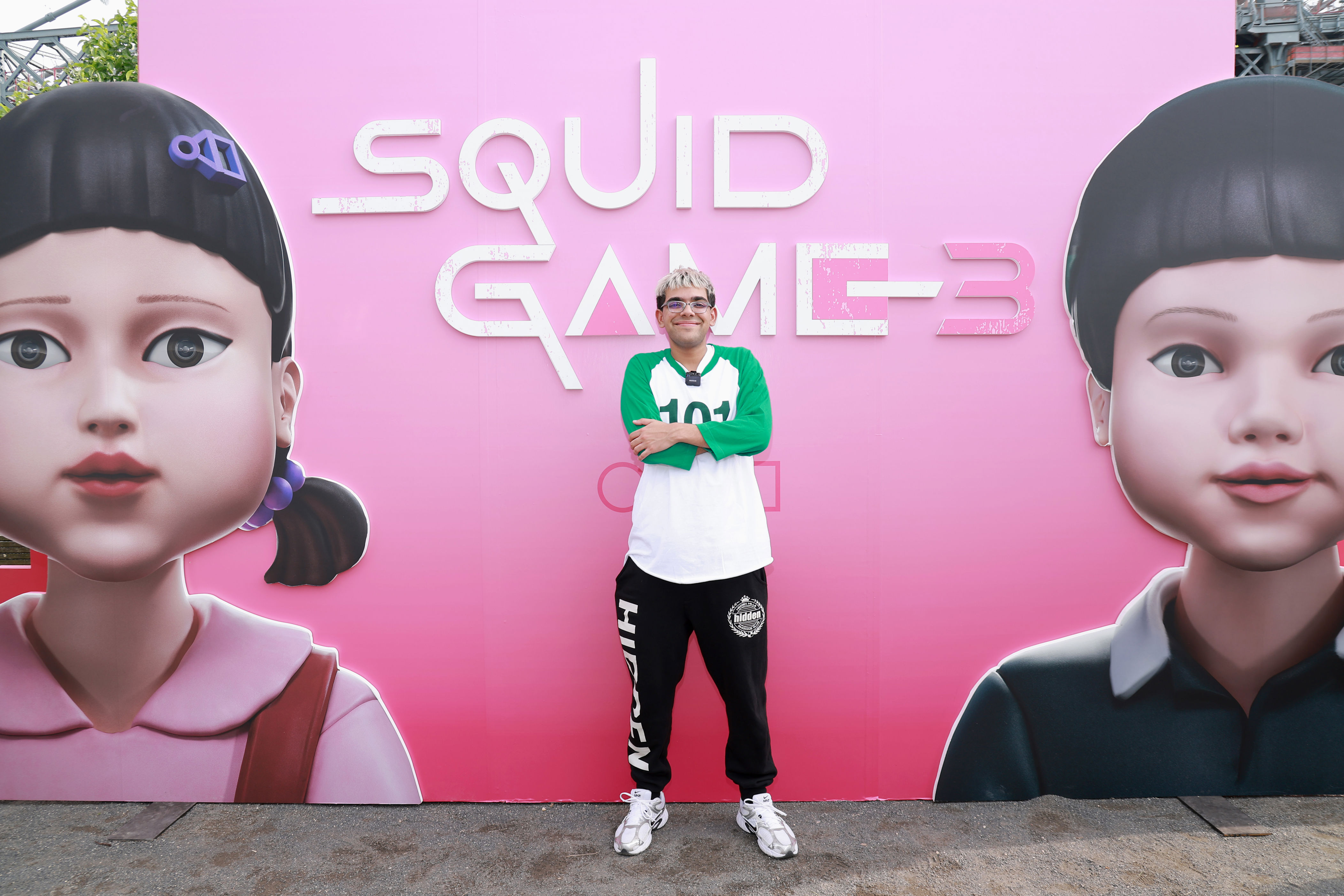 Why was N3on detained by deputies during a livestream in Melrose Avenue? Swatting call prompts police response<br>