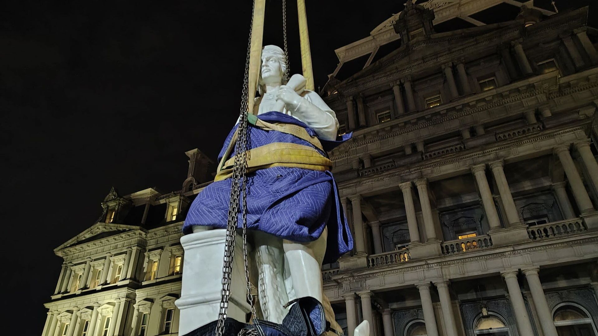 Donald Trump: Kolumbus-Statue am Weißen Haus aufgestellt