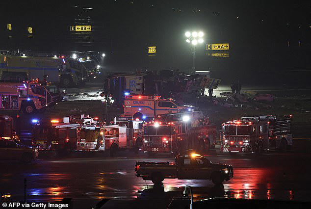 Two dead and multiple injured after Air Canada flight crashes at New ...