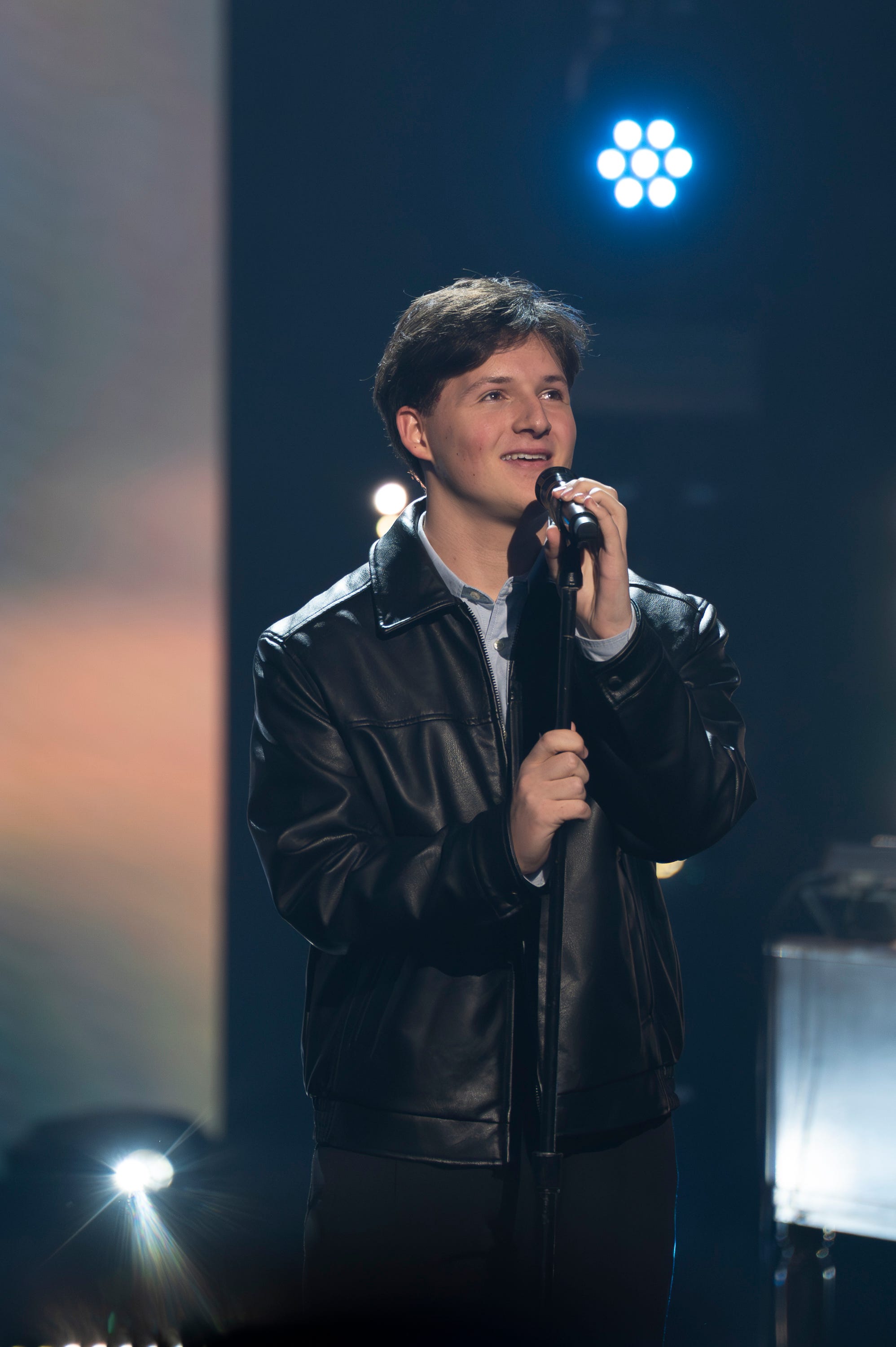 Will Long Island native Jesse Findling keep advancing on American Idol ...