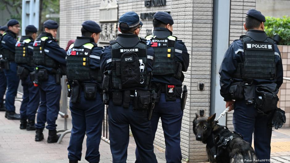 Hong Kong: New rule forces people to surrender passwords