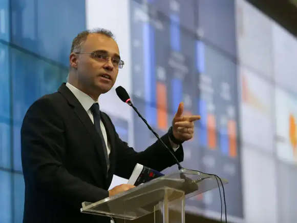 André Mendonça não aceitará delação de Vorcaro pela metade; ele quer todos os nomes do STF