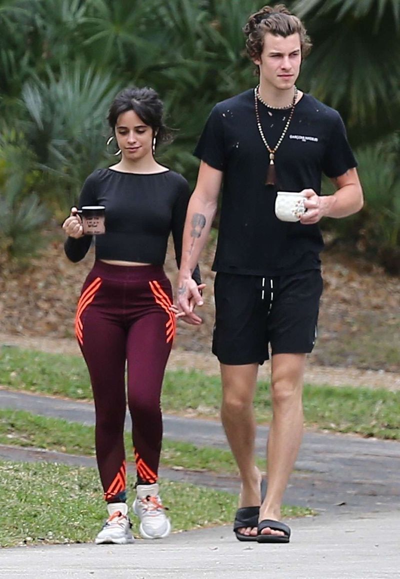 7 Hollywood couples everyone knows are only together for PR reasons