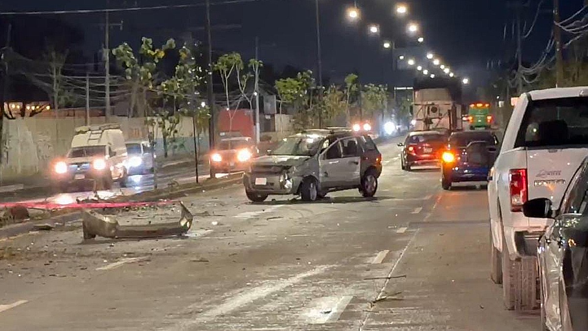 Conductor ebrio causa carambola y volcadura en Tlaquepaque: padre e ...